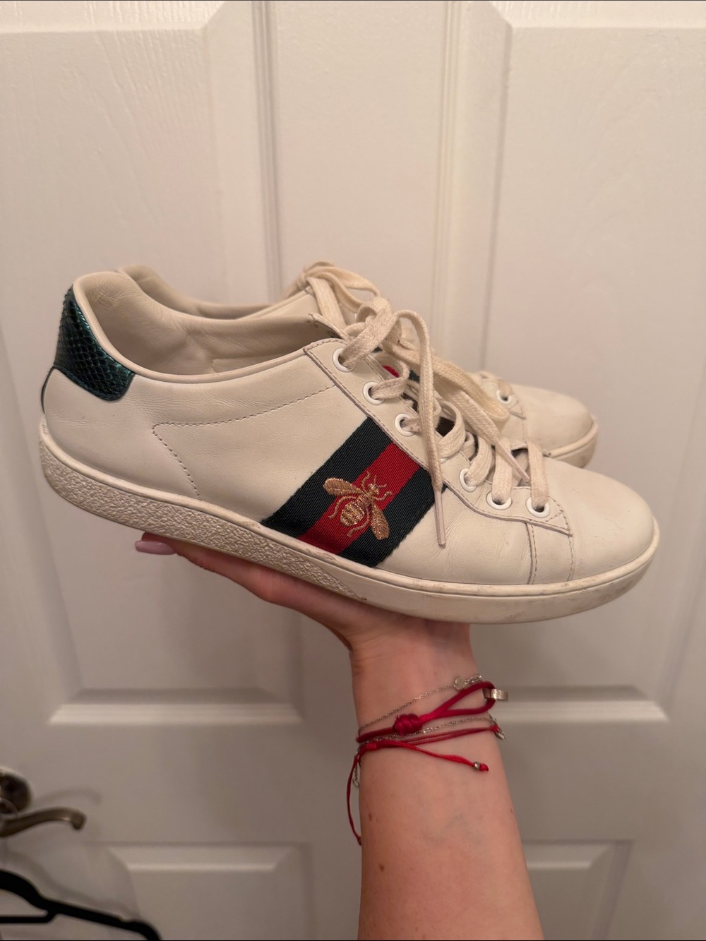 Gucci White Leather Sneakers with Red and Dark Green Stripe and Gold Bee